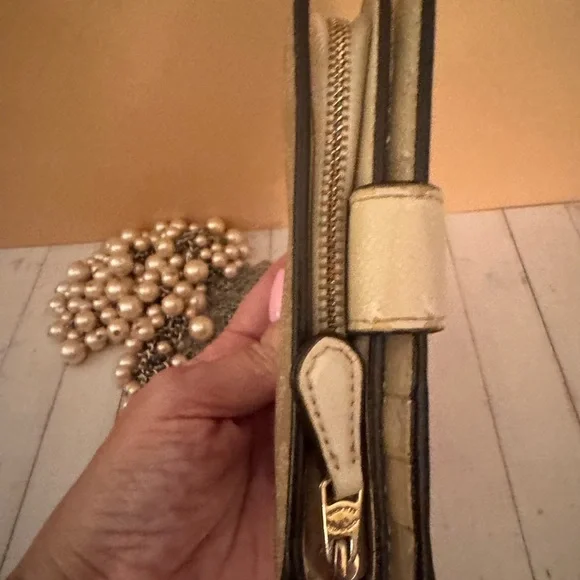 Coach Beige and Gold Women's Wallet - Picture 6 of 10